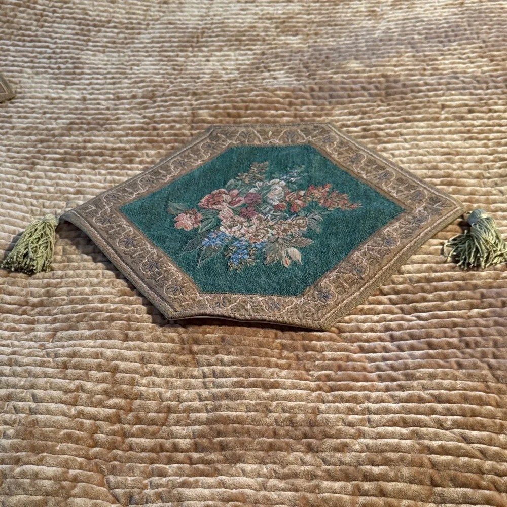 Vintage Floral Tapestry Decor Set of 2